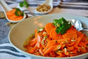 salata morcovi