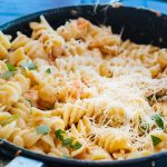 paste cu sos de branza